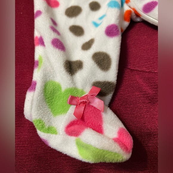 Koala Baby White Footed Sleeper with Colorful Heart/Dots/Zigzag Pattern - Picture 3 of 6